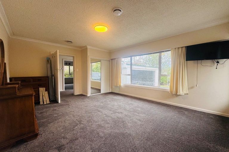 Photo of property in 55 Dunedin Street, Redwood, Christchurch, 8051