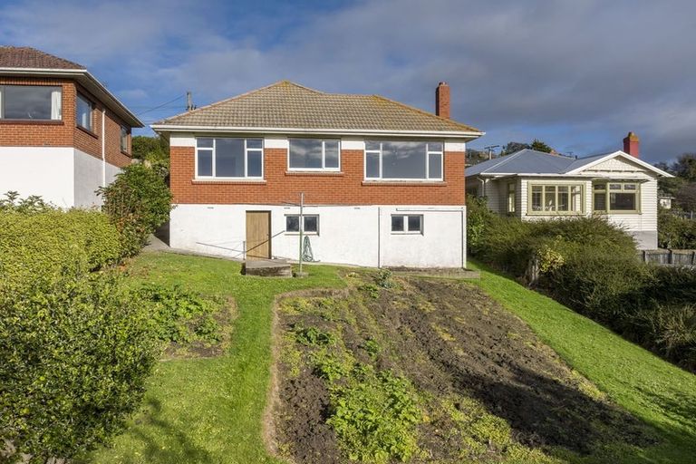 Photo of property in 23 Riselaw Road, Calton Hill, Dunedin, 9012