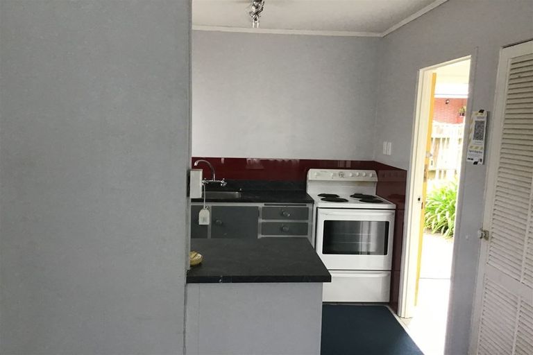Photo of property in 5/126 Lynwood Road, New Lynn, Auckland, 0600