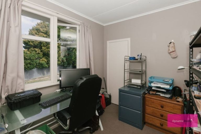 Photo of property in 11 Lewis Place, Highbury, Palmerston North, 4412