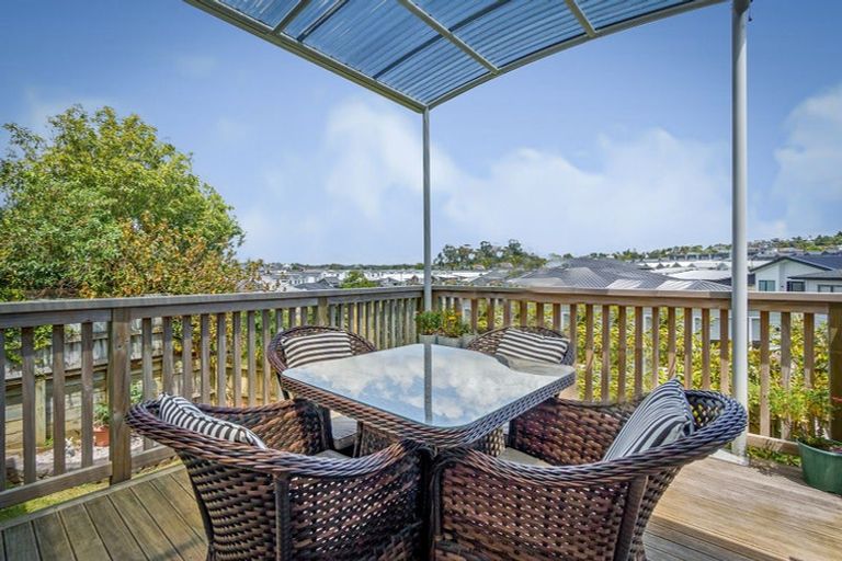 Photo of property in 11 Tee Point, Red Beach, 0932