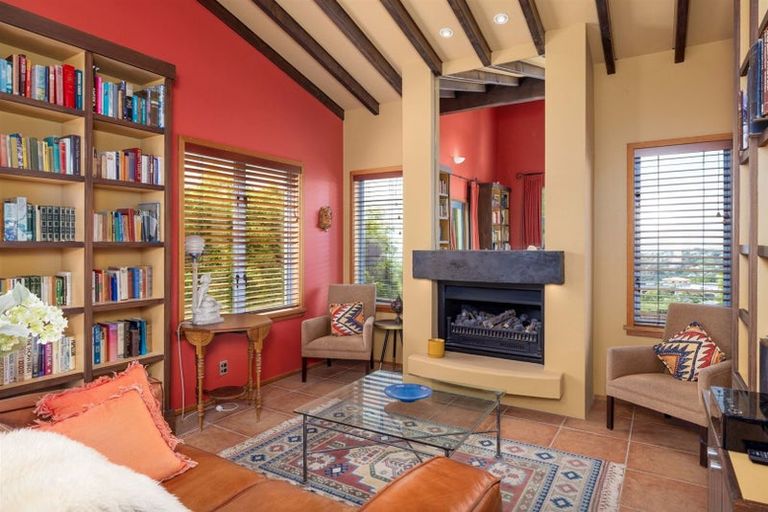 Photo of property in 185a Hackthorne Road, Cashmere, Christchurch, 8022