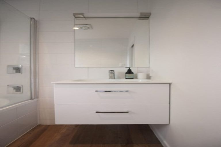 Photo of property in 1/154 Manuroa Road, Takanini, 2112