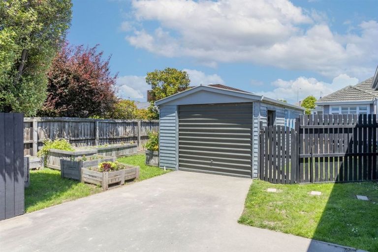 Photo of property in 214 Knowles Street, St Albans, Christchurch, 8052