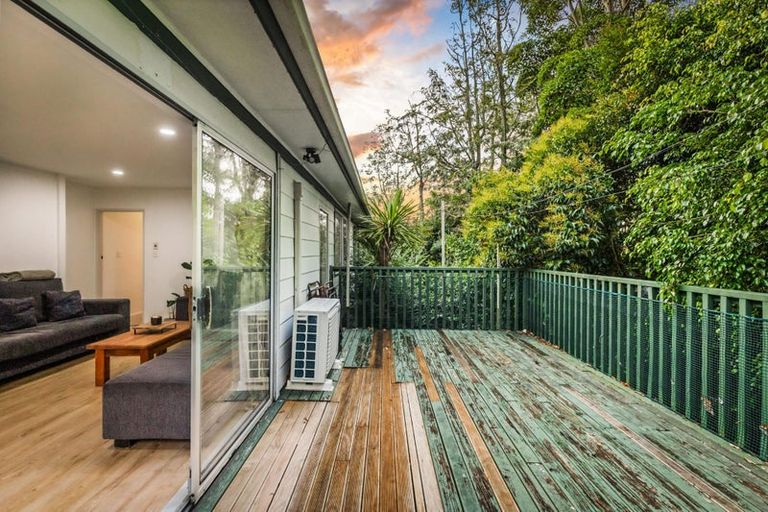 Photo of property in 11 Kilcar Place, Massey, Auckland, 0614