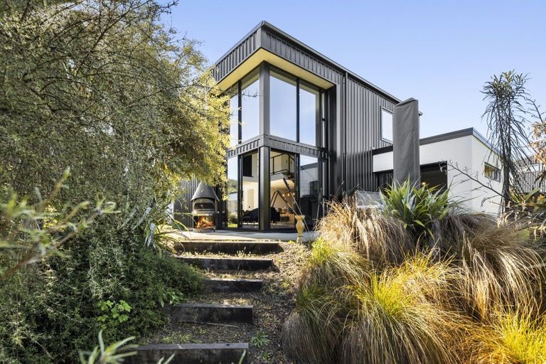 Photo of property in 3 Kapuka Lane, Wanaka, 9305