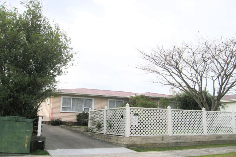 Photo of property in 18 Bristol Street, Tamatea, Napier, 4112