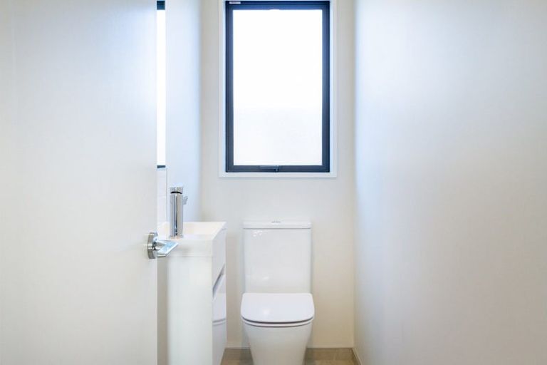 Photo of property in 5a Clontarf Lane, Belfast, Christchurch, 8051