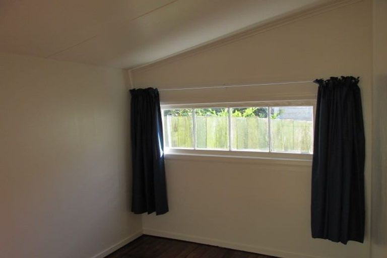 Photo of property in 98 Rolleston Street, Mount Cook, Wellington, 6021