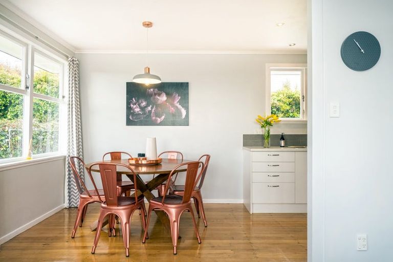 Photo of property in 3/10 Coroglen Avenue, Birkenhead, Auckland, 0626