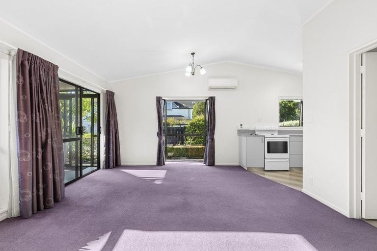 Photo of property in 1/122 Tasman Street, Nelson, 7010