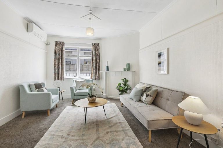 Photo of property in 22 Reef Street, Island Bay, Wellington, 6023