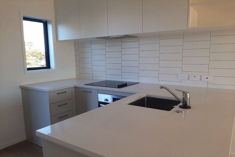 Photo of property in 29/47a Huntington Drive, Huntington Park, Auckland, 2013