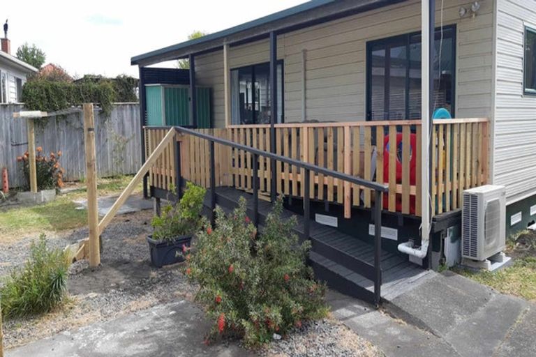 Photo of property in 39 Jackson Street, College Estate, Whanganui, 4500