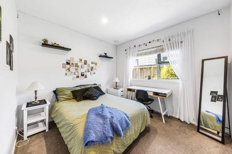 Photo of property in 15 Makete Crescent, Hobsonville, Auckland, 0618