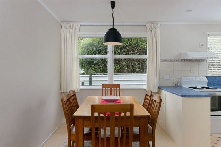 Photo of property in 22 Compton Street, Fenton Park, Rotorua, 3010