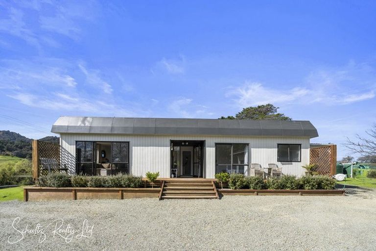 Photo of property in 316 Mountain Road, Maungaturoto, 0587
