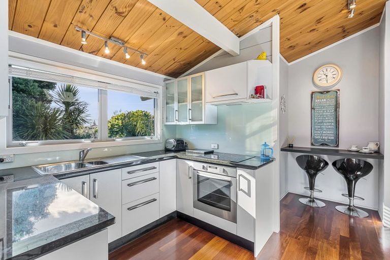 Photo of property in 112 Manly Street, Paraparaumu Beach, Paraparaumu, 5032