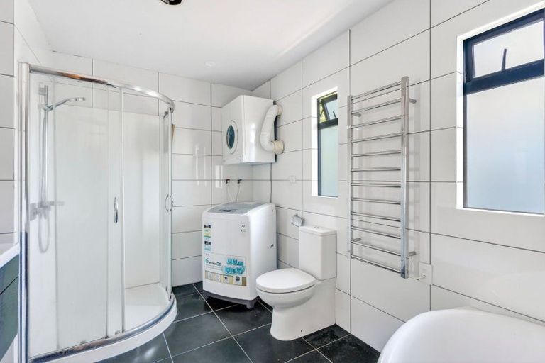 Photo of property in 43b Rawhiti Road, Manly, Whangaparaoa, 0930