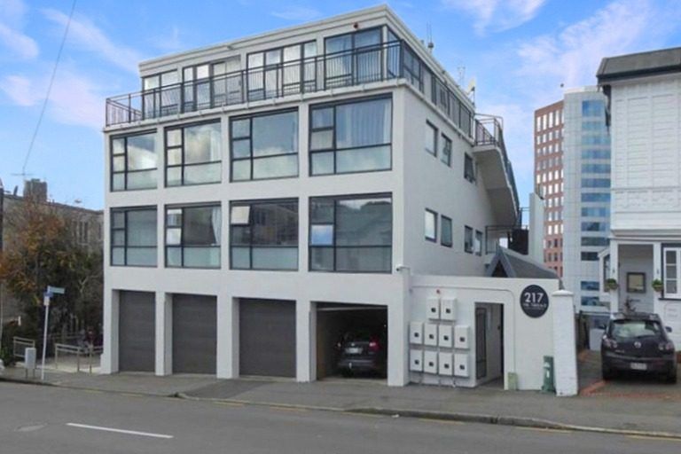 Photo of property in Avon Flats, 20/217 The Terrace, Wellington Central, Wellington, 6011