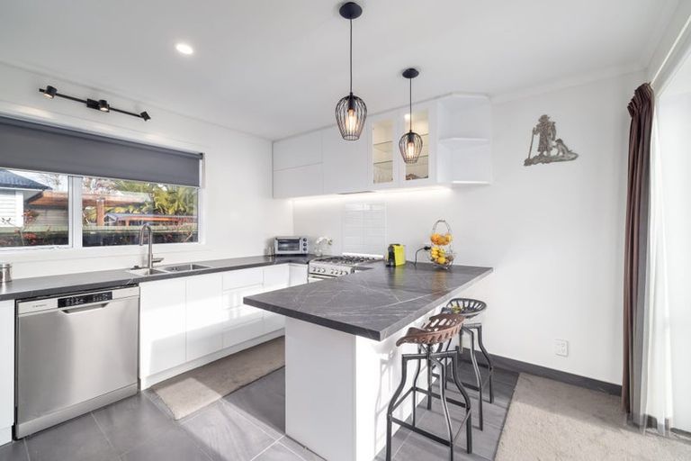 Photo of property in 225 Main Road North, Redwood, Christchurch, 8051