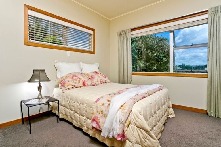 Photo of property in 26 Mcbreen Avenue, Northcote, Auckland, 0627