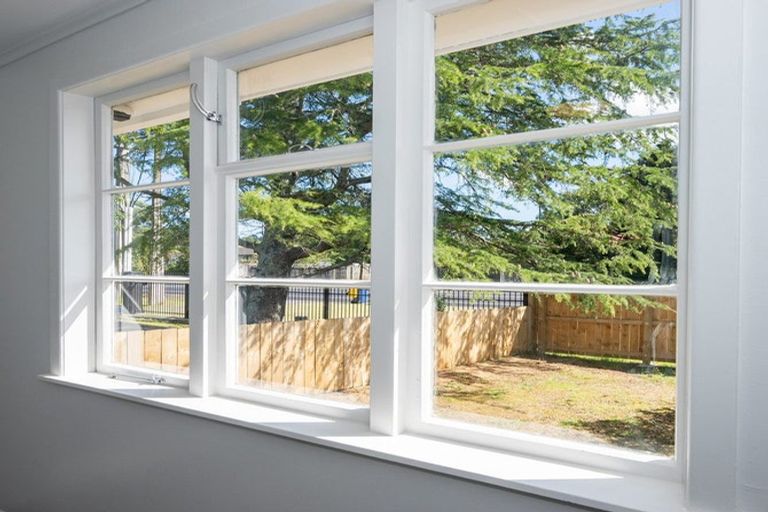 Photo of property in 494 Swanson Road, Ranui, Auckland, 0612