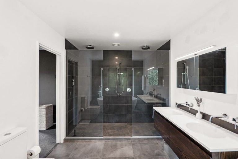 Photo of property in 120 Pipers Valley Road, Duvauchelle, Akaroa, 7581