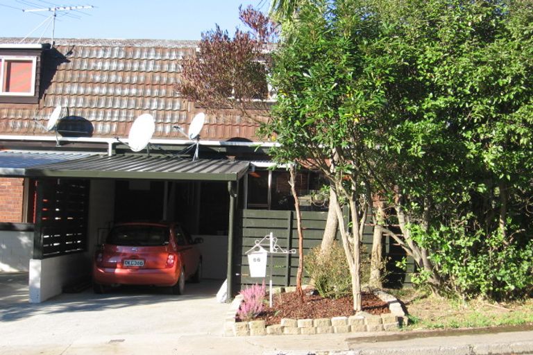 Photo of property in 66 Churton Drive, Churton Park, Wellington, 6037