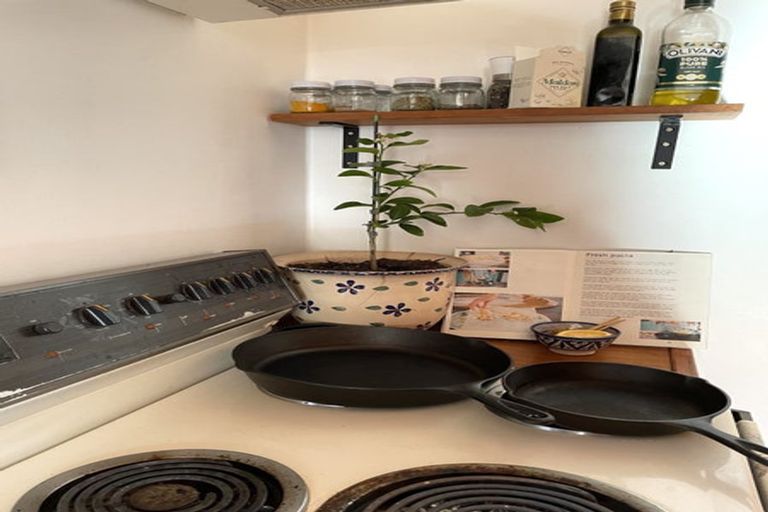 Photo of property in 103 Sunshine Avenue, Karori, Wellington, 6012