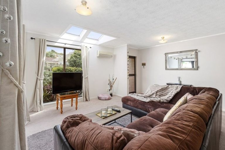 Photo of property in 7f1 Tawa Street, Tawa, Wellington, 5028