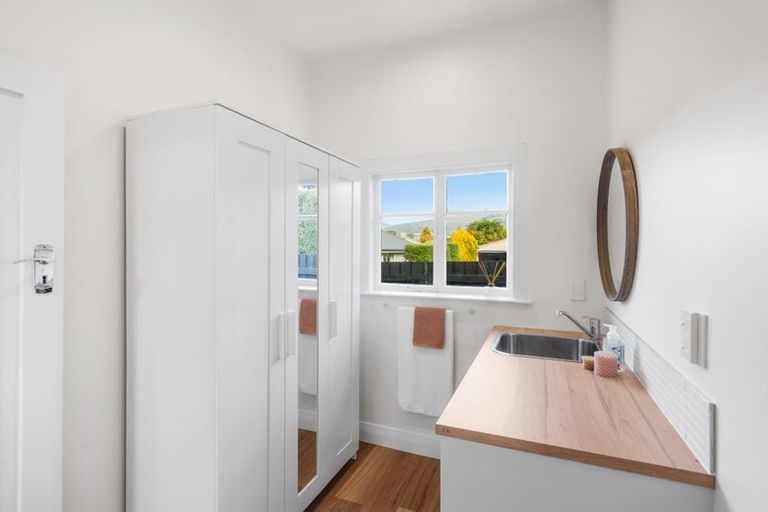 Photo of property in 1/27 Prossers Road, Saint Martins, Christchurch, 8022