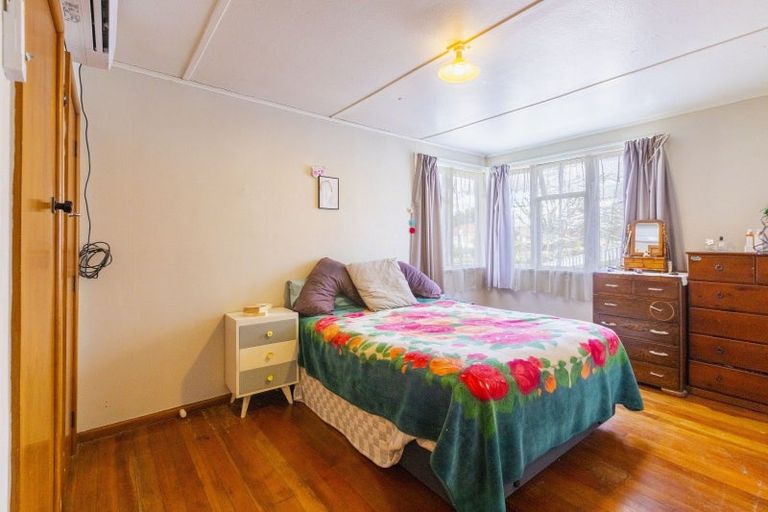 Photo of property in 32 Bibby Street, Waipawa, 4210