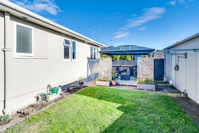 Photo of property in 3 Chester Street, Taradale, Napier, 4112