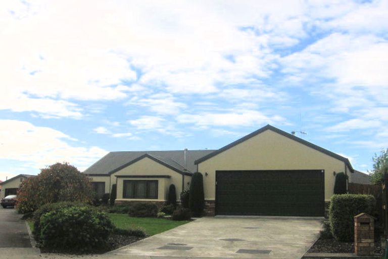Photo of property in 20 Rothesay Place, Highbury, Palmerston North, 4412
