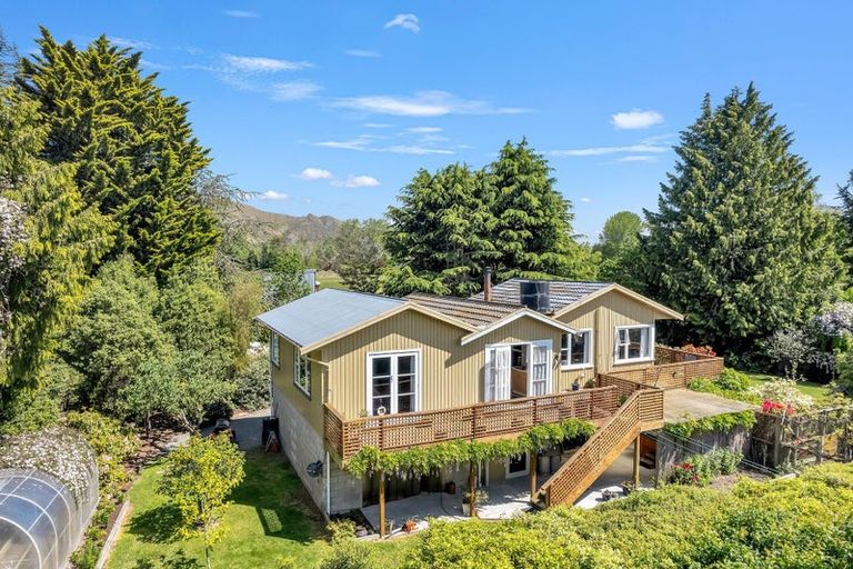 Photo of property in 10 Hakataramea Valley Road, Hakataramea, Kurow, 9498