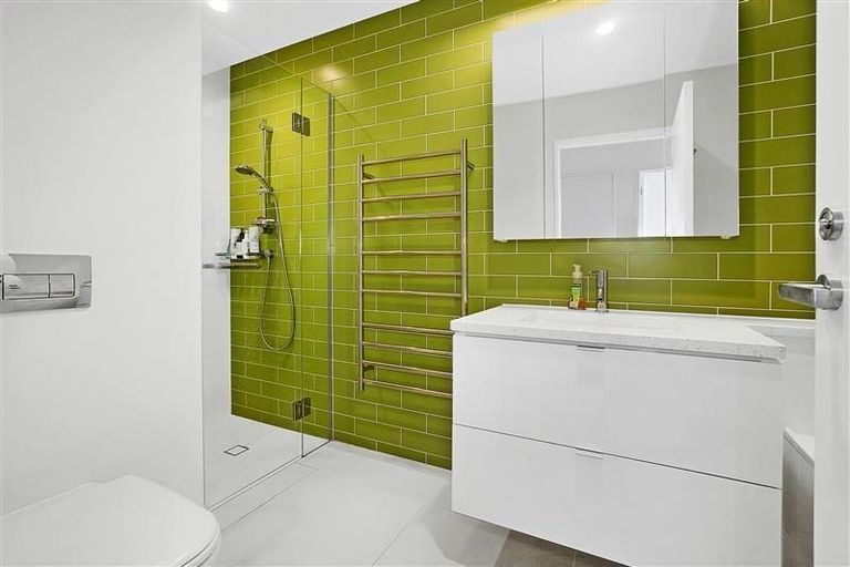 Photo of property in 25 Isitt Road, Hobsonville, Auckland, 0616