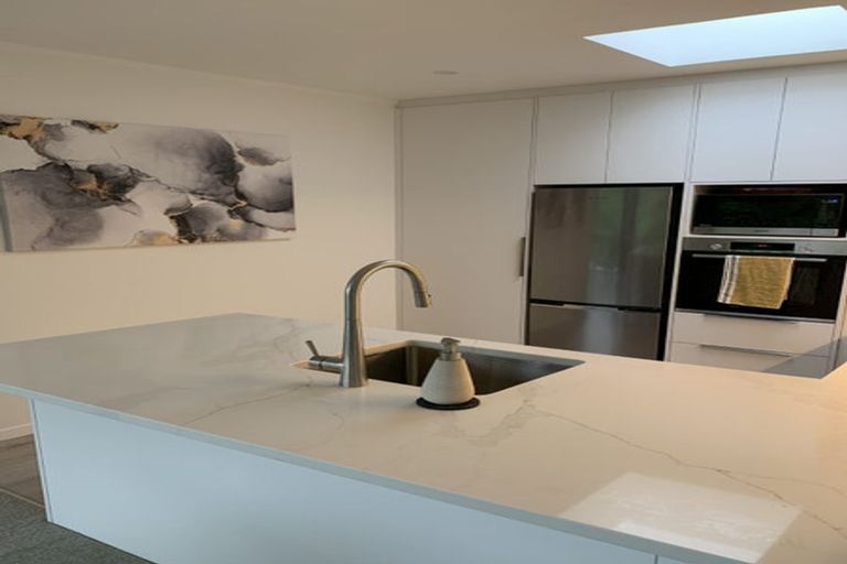 Photo of property in 2/59 Maxwelton Drive, Mairangi Bay, Auckland, 0630