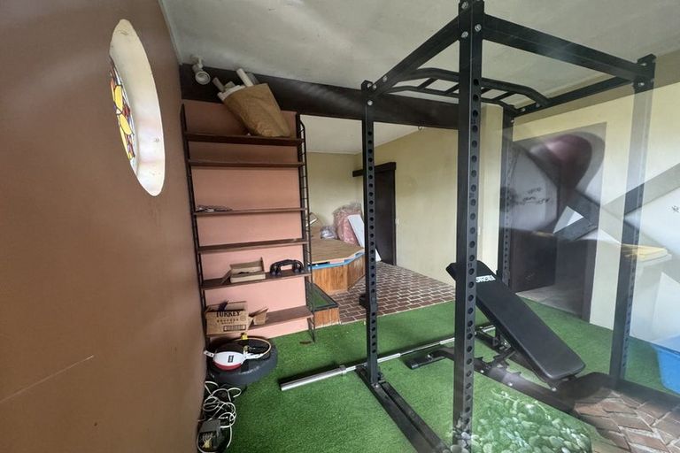 Photo of property in 454a Stokes Valley Road, Stokes Valley, Lower Hutt, 5019