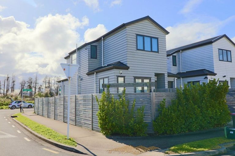 Photo of property in 73 Tribute Loop, Takanini, 2112