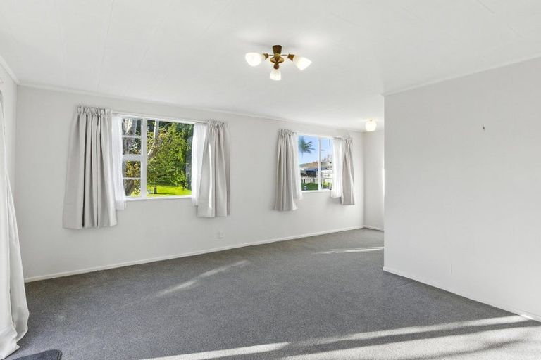 Photo of property in 35a Tui Road, Raumati Beach, Paraparaumu, 5032