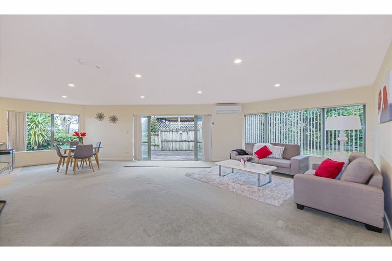 Photo of property in 115 Arran Road, Browns Bay, Auckland, 0630