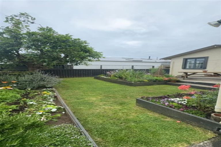 Photo of property in 36 Newton Street, Fitzroy, New Plymouth, 4312