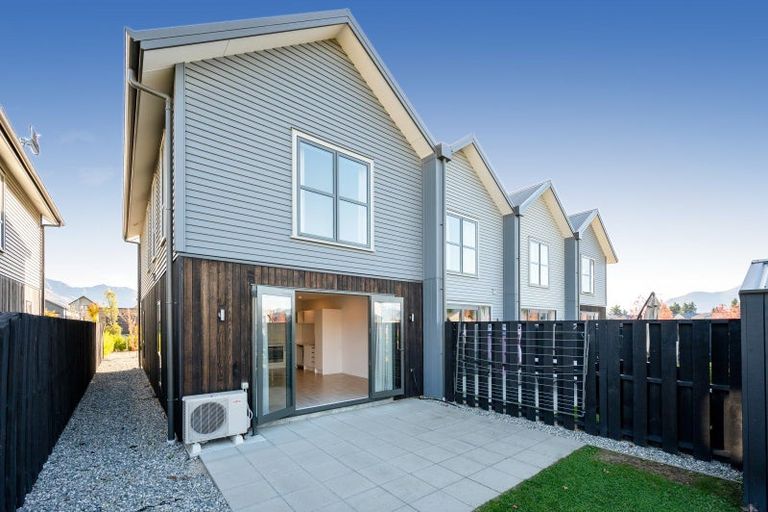 Photo of property in 7 Mount Nicholas Avenue, Wanaka, 9305