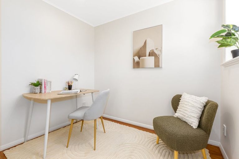 Photo of property in 17 Waru Street, Khandallah, Wellington, 6035