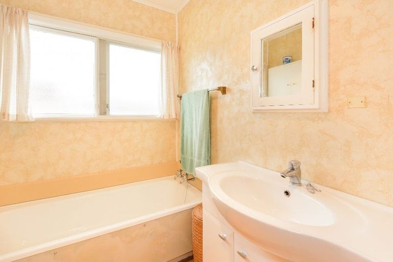 Photo of property in 34 Aspiring Avenue, Milson, Palmerston North, 4414