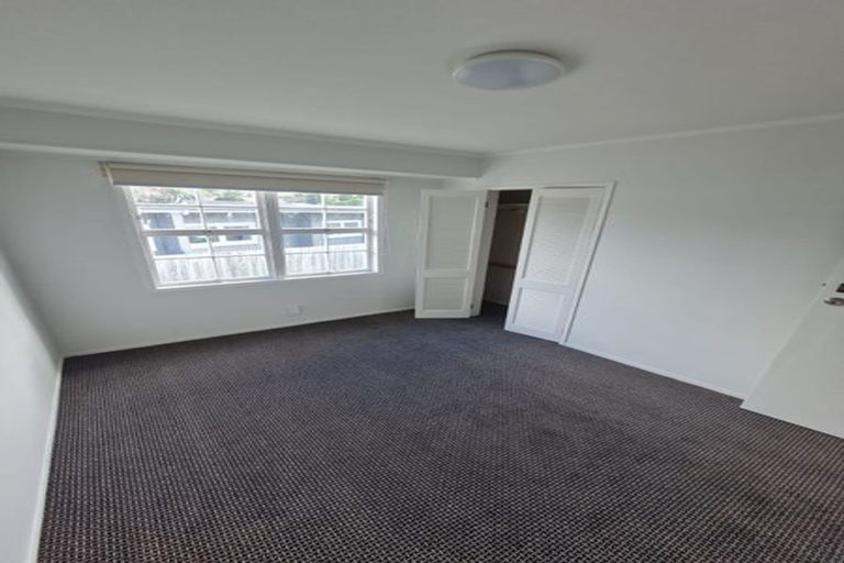 Photo of property in 4 Munstead Place, Hillcrest, Auckland, 0627