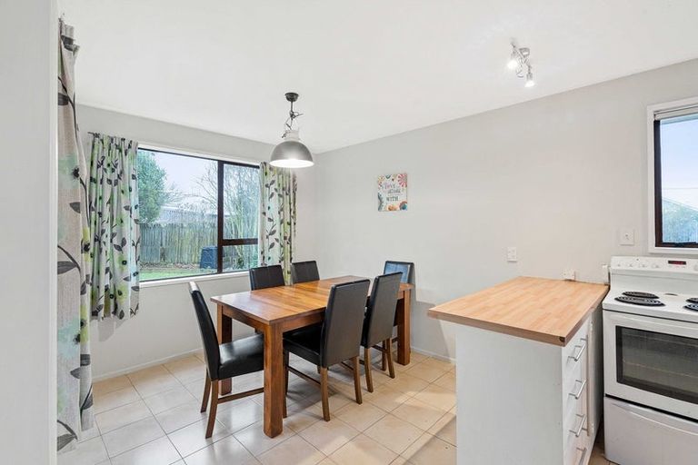 Photo of property in 16 Torlesse Crescent, Darfield, 7510