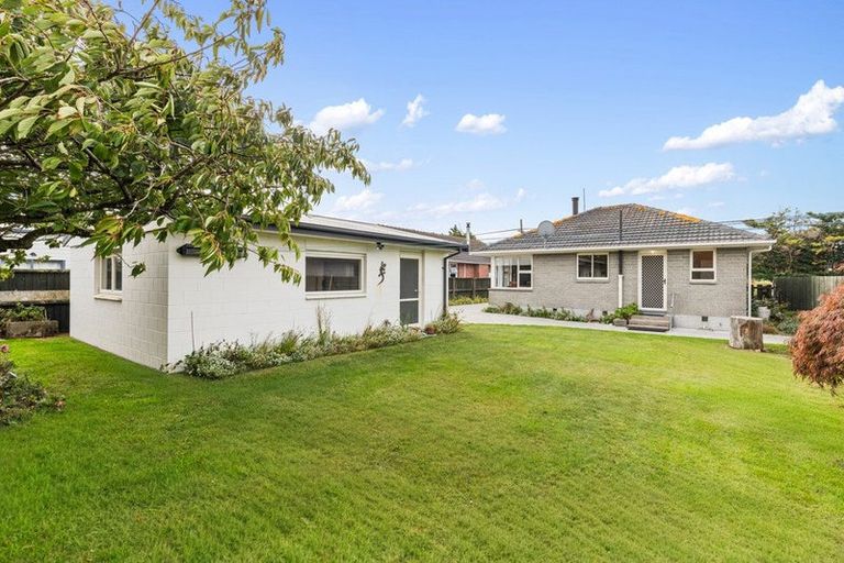 Photo of property in 113 Beach Road, North New Brighton, Christchurch, 8083