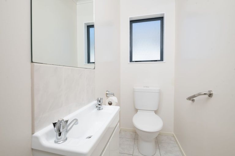 Photo of property in 65 Amesbury Drive, Churton Park, Wellington, 6037